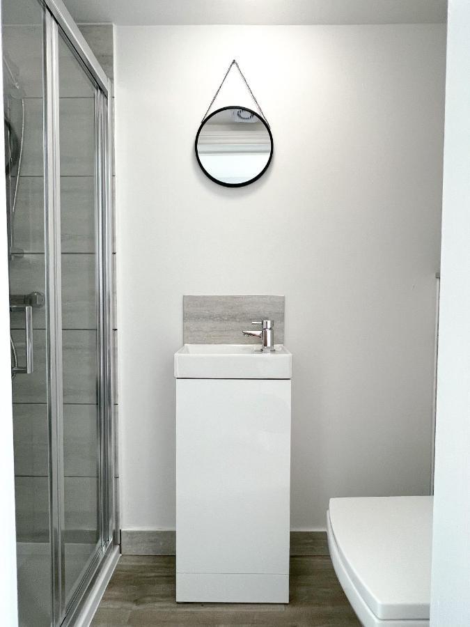 The Bohemian Basement Apartment Maidstone Luaran gambar